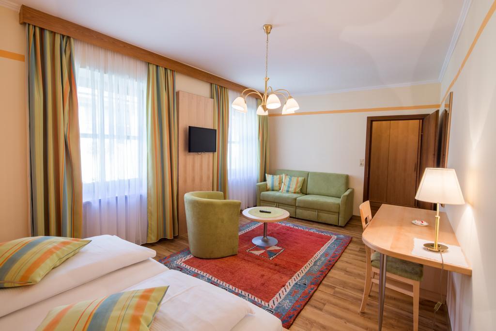 Gasthof-Restaurant Kollar Goebl ดอยช์แลนด์แบร์ก ห้อง รูปภาพ
